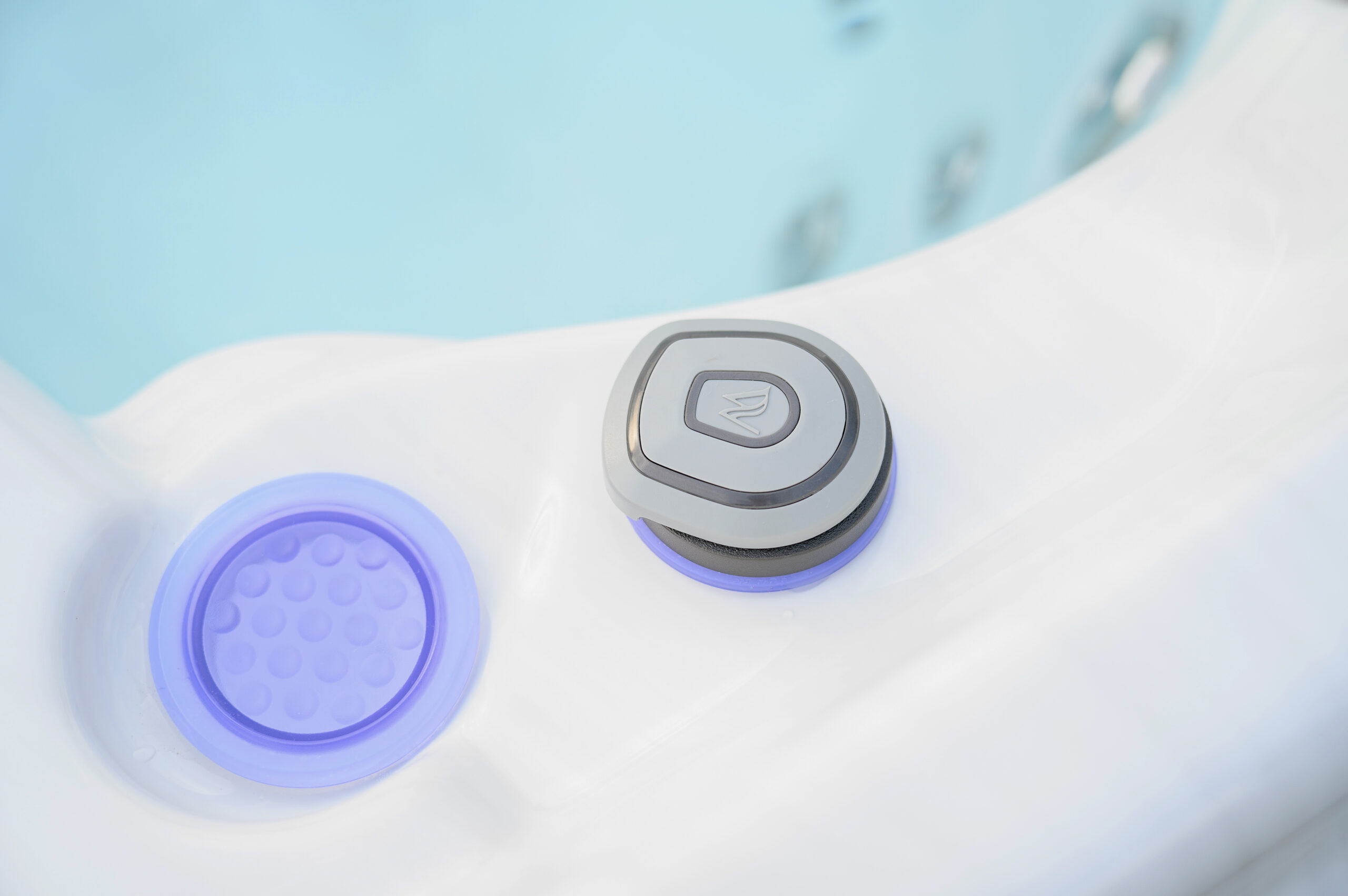 Wellis Vienna Life Whirlpool – Outdoor Spa mit 62 Massagedüsen – Bild 16