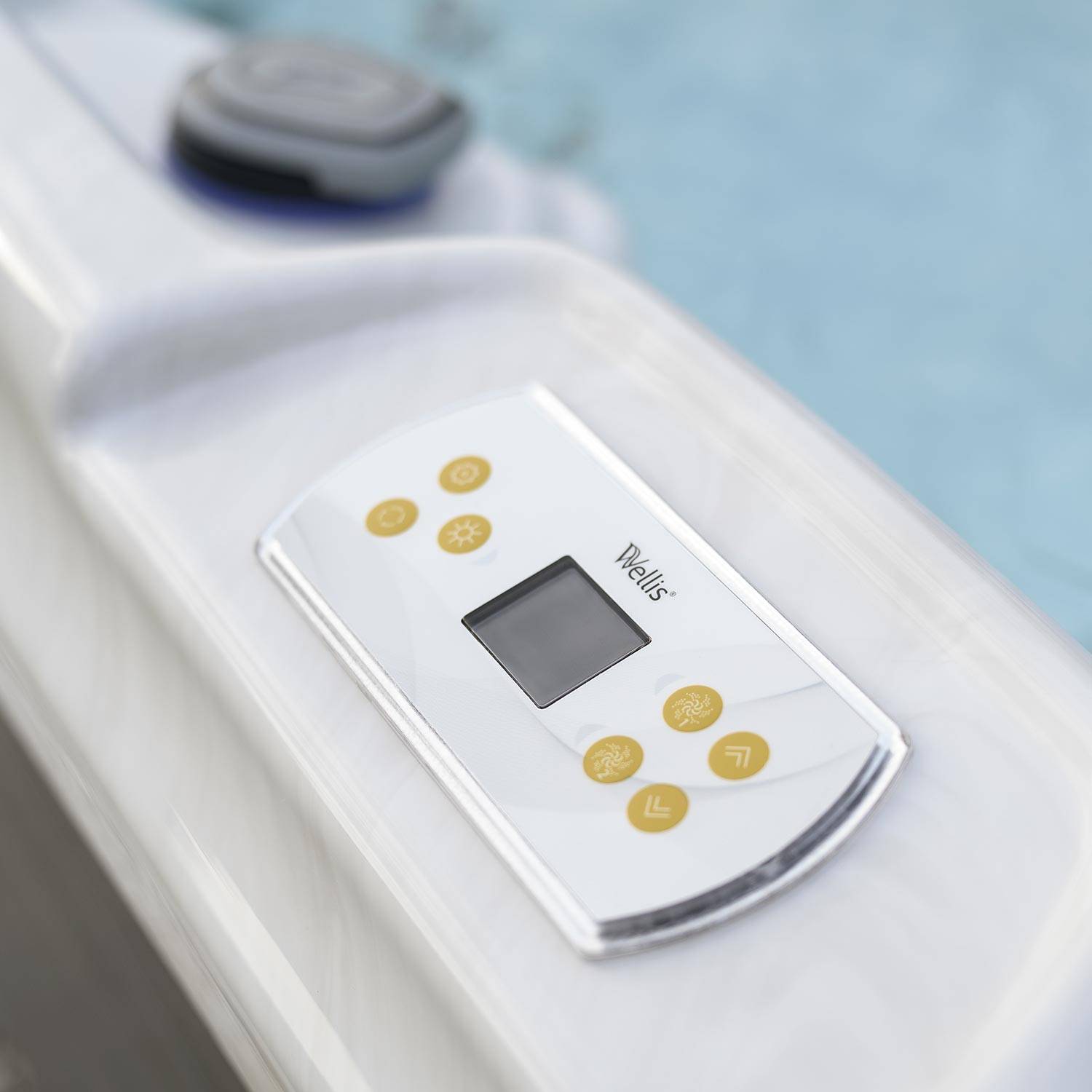 Wellis Vienna Life Whirlpool – Outdoor Spa mit 62 Massagedüsen – Bild 12