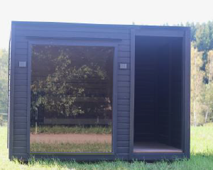 Quadratische Sauna Cube mit Terrasse - 2,2 x 3,2 x 2,45 Meter